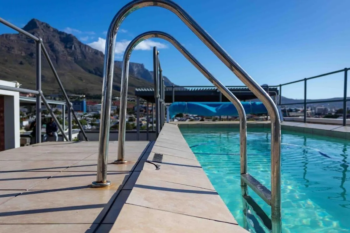 Spacious 2 Bed Apartment With Mountain Views The Factory Cape Cape Town